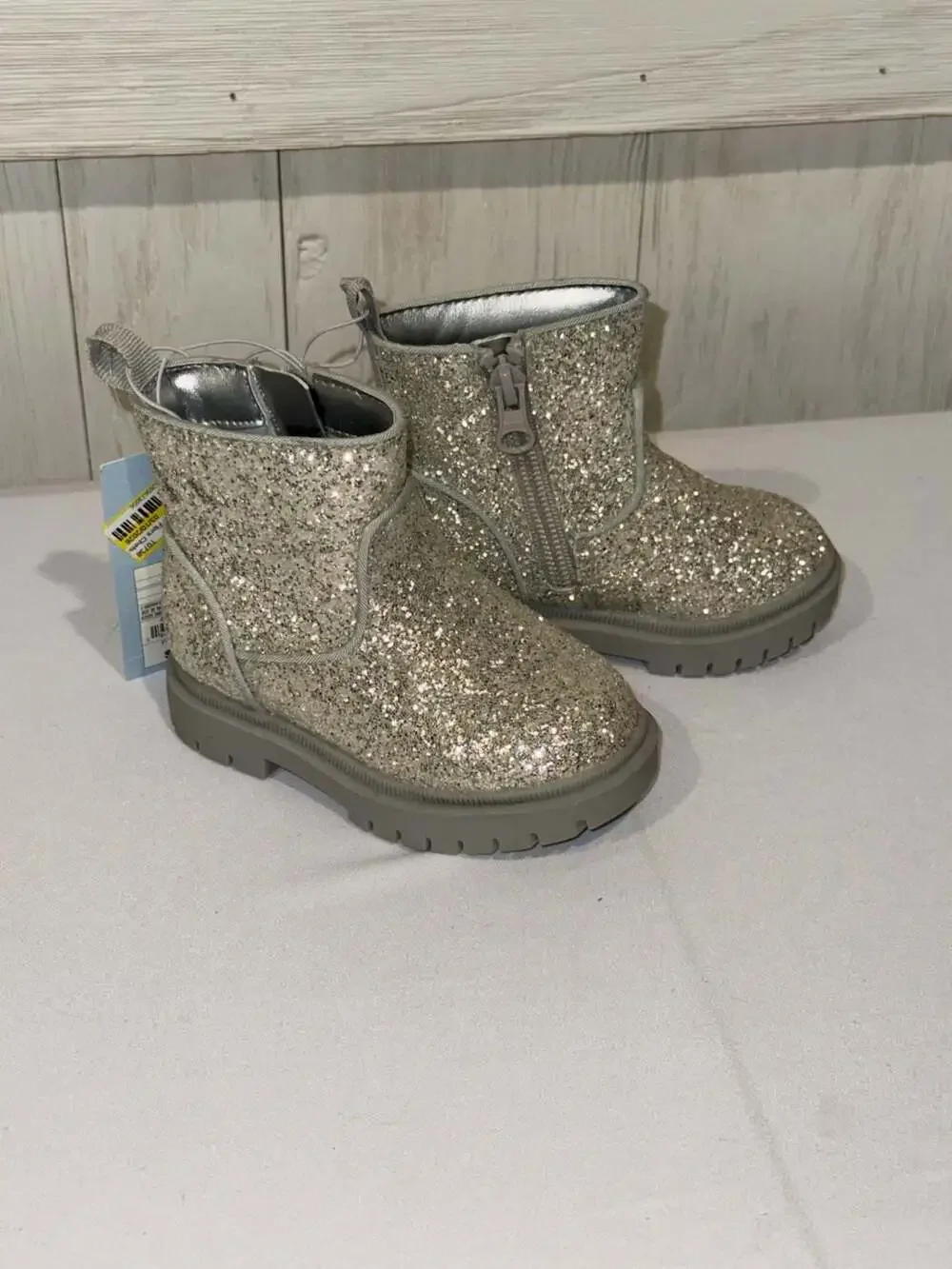Cat & Jack Toddler Flora Chelsea Glitter Boots Silver Size 5